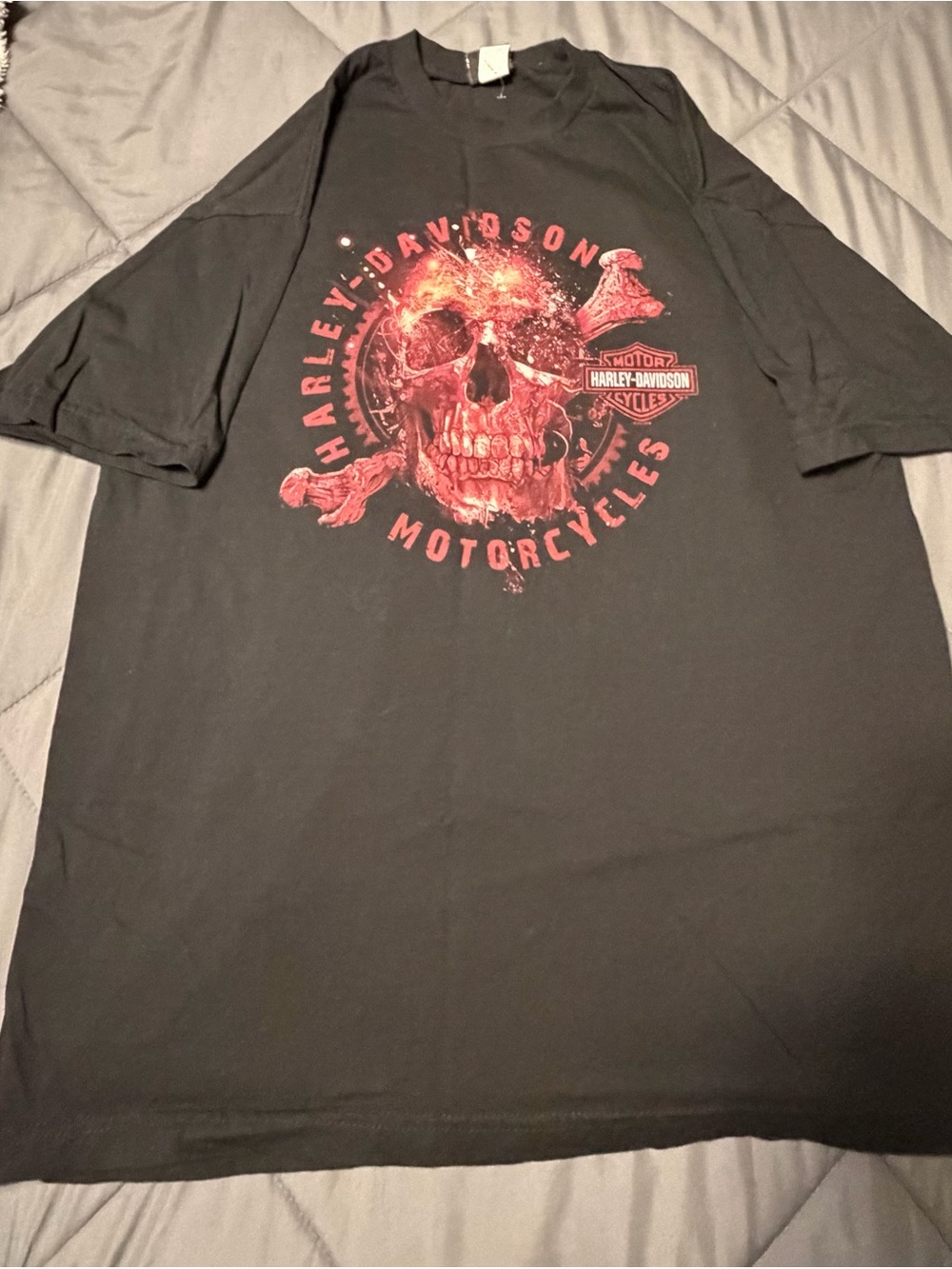 Harley-Davidson Black Tee with Red Skull Graphic